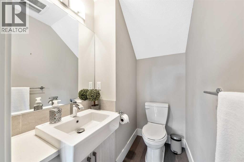 Single Family House for Sale in    Avenue SW South Calgary Calgary 