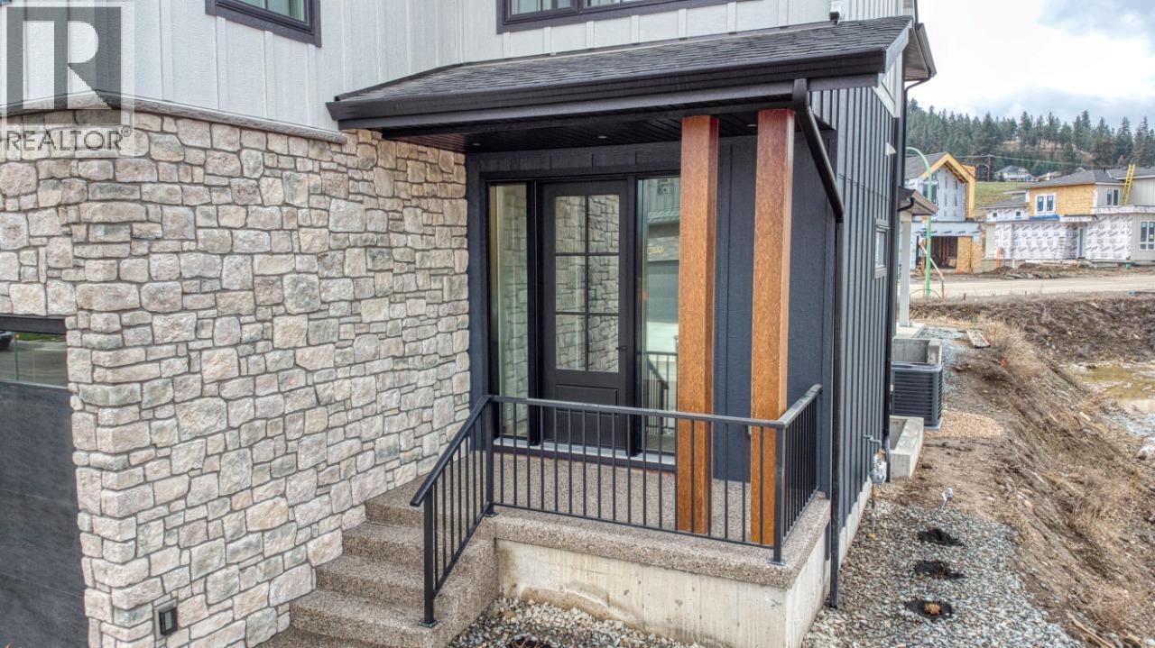  937 Bull Crescent, Kelowna