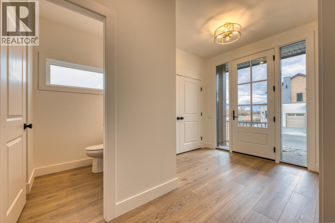  937 Bull Crescent, Kelowna