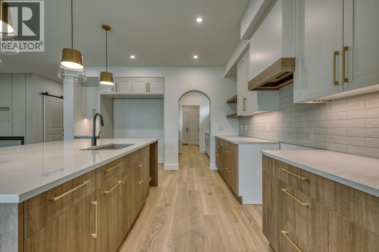  937 Bull Crescent, Kelowna