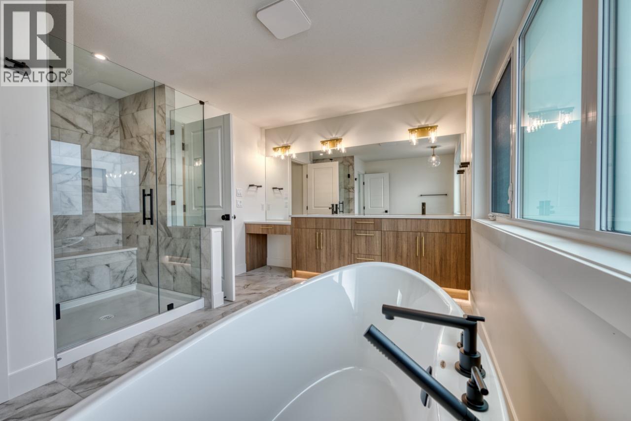  937 Bull Crescent, Kelowna