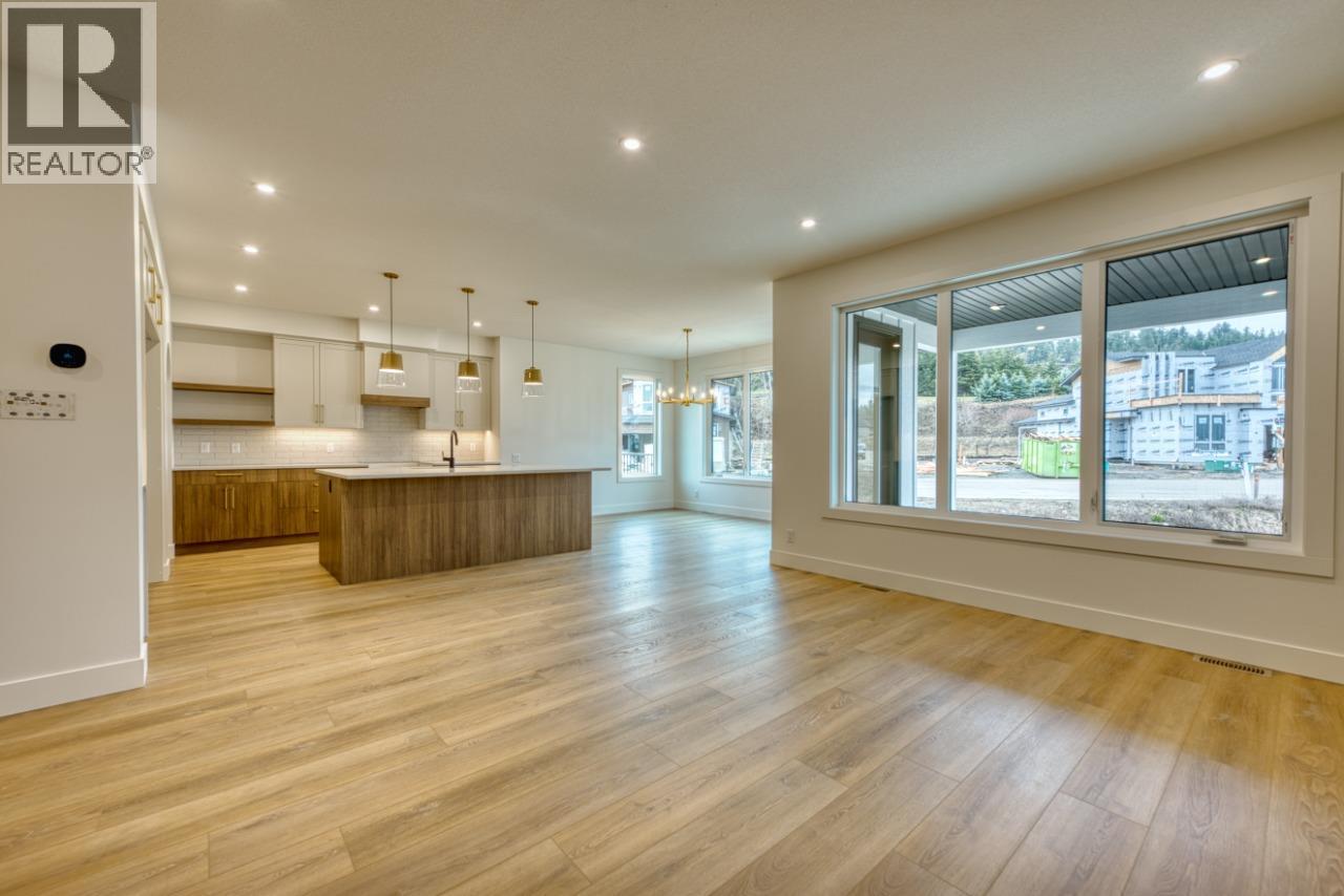  937 Bull Crescent, Kelowna