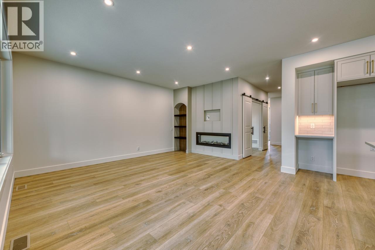  937 Bull Crescent, Kelowna