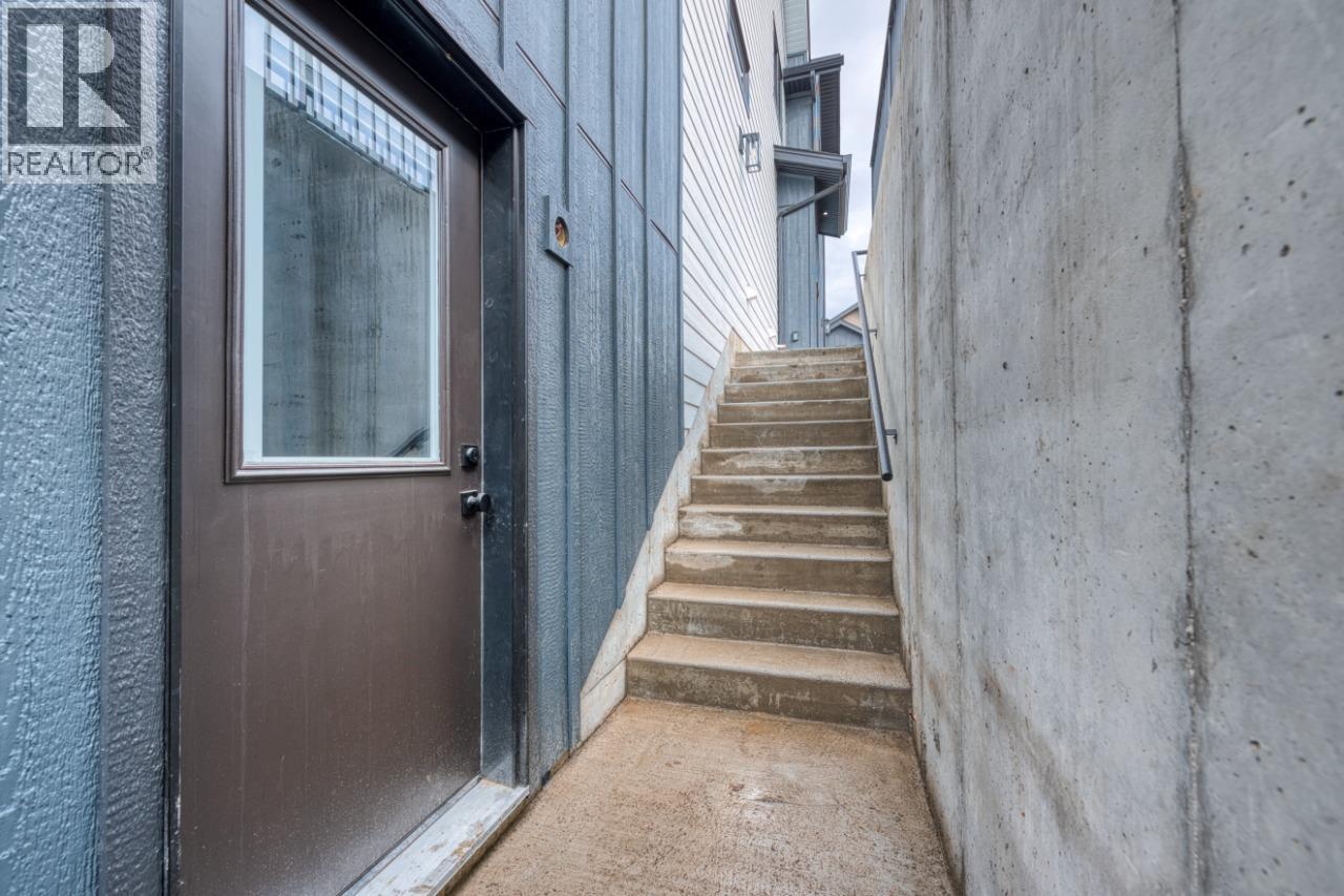  937 Bull Crescent, Kelowna