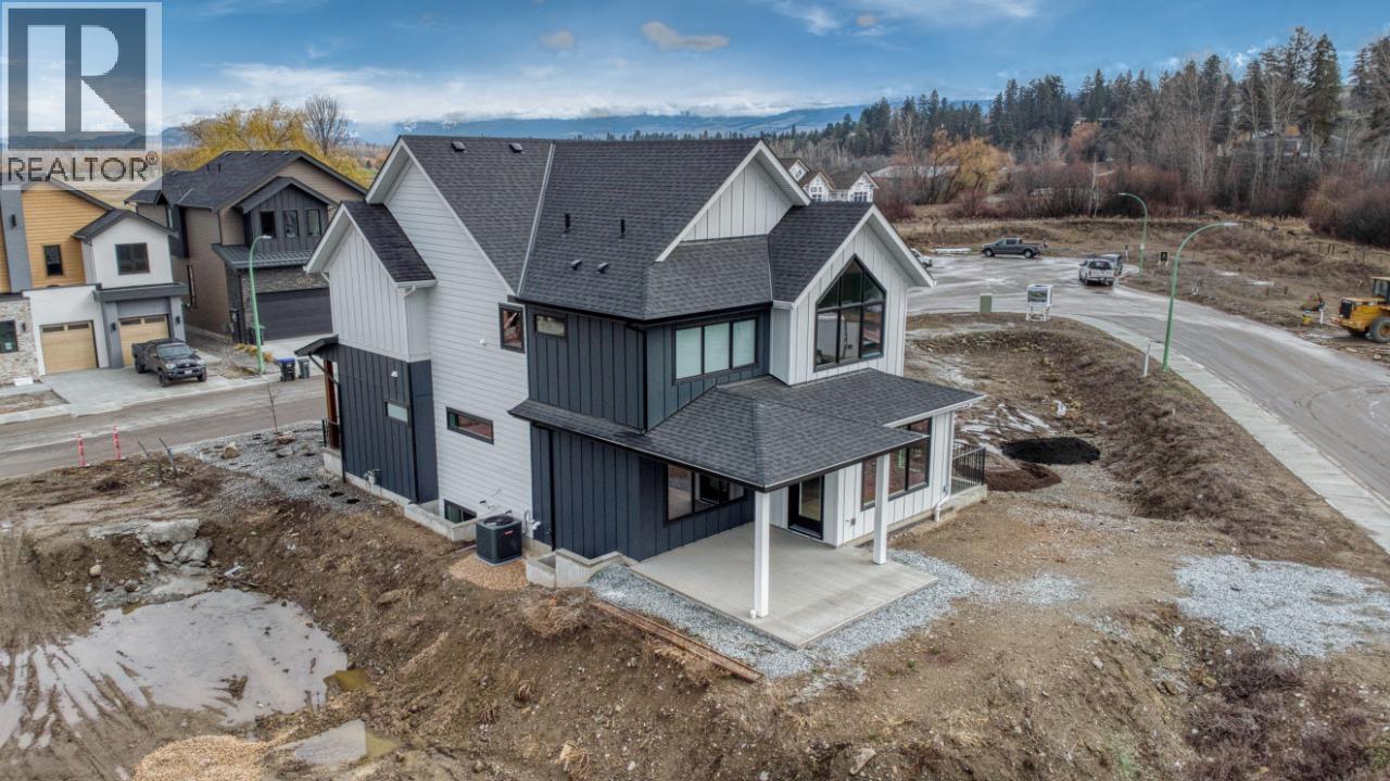  937 Bull Crescent, Kelowna