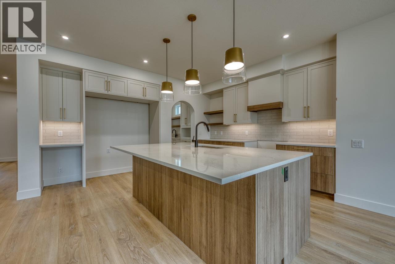  937 Bull Crescent, Kelowna