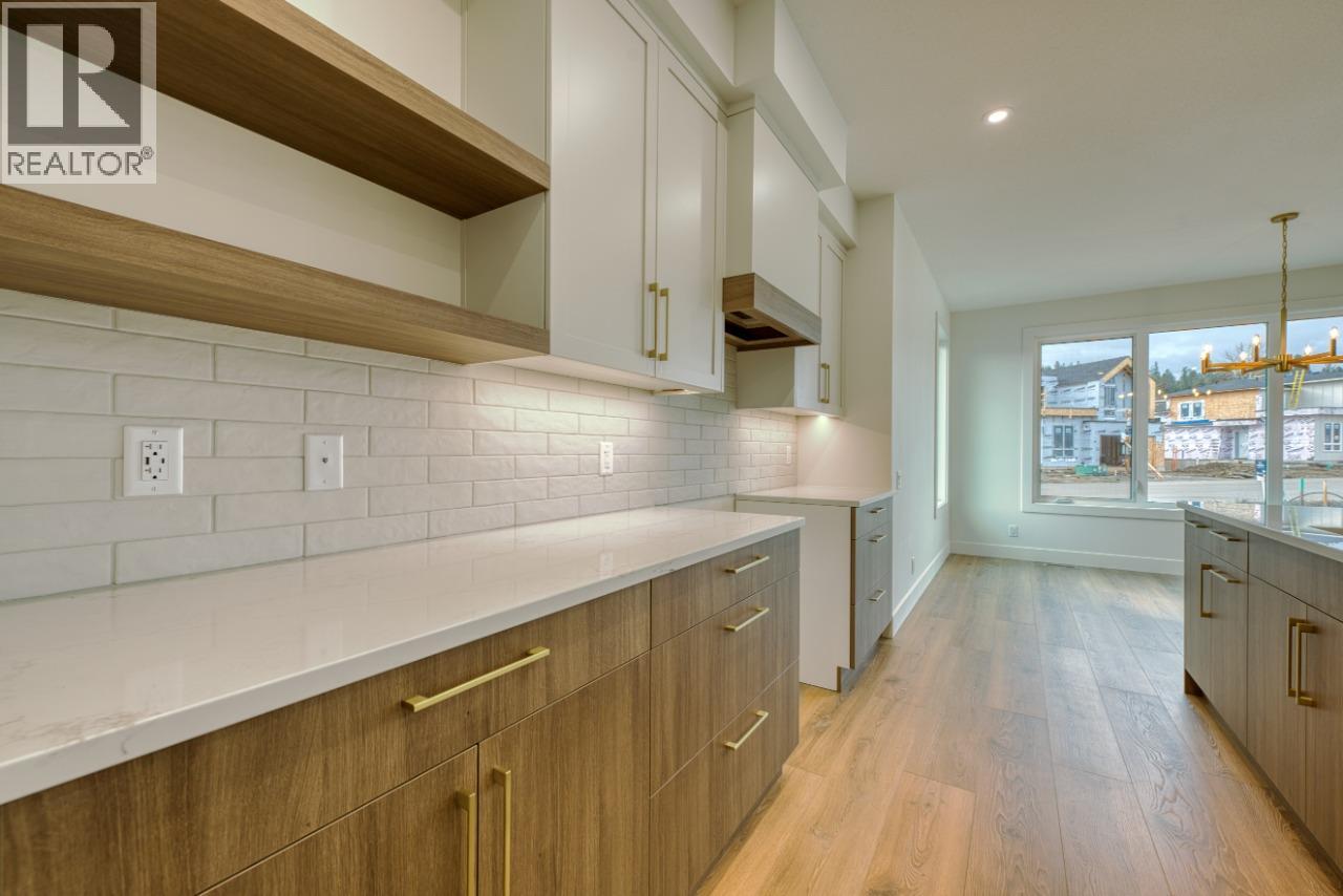  937 Bull Crescent, Kelowna