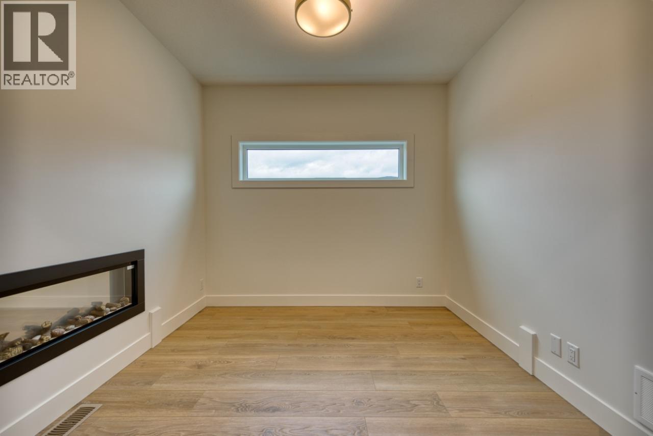  937 Bull Crescent, Kelowna