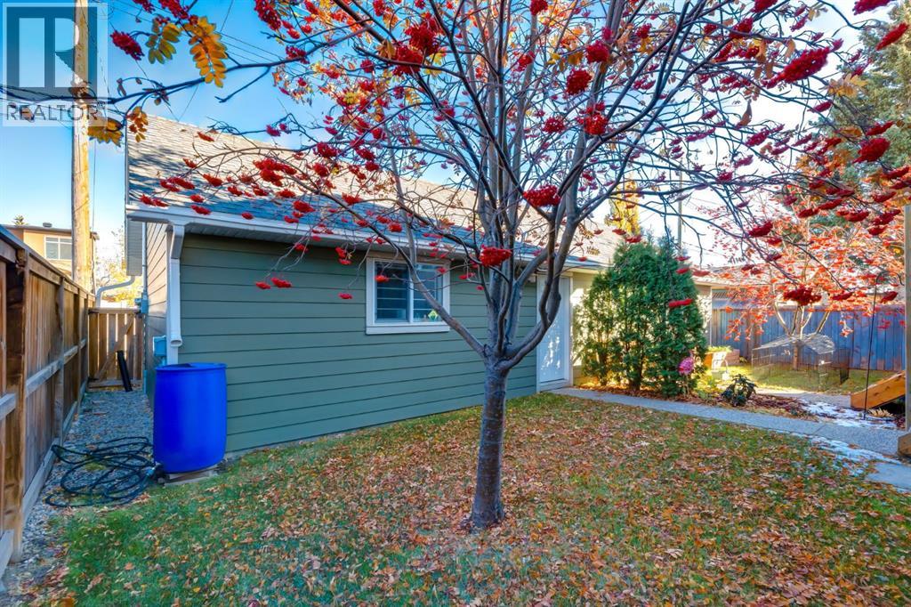 Single Family House for Sale in  Bowness Road NW Bowness Calgary 