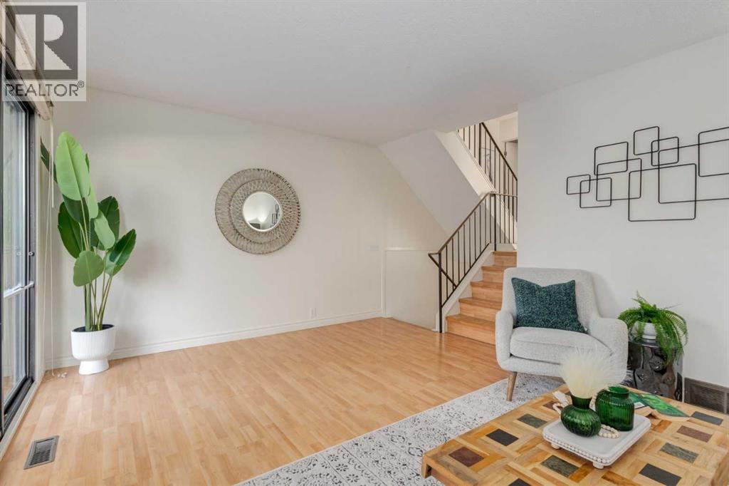 Single Family House 5 Level for Sale in  Point Drive NW Point McKay Calgary 