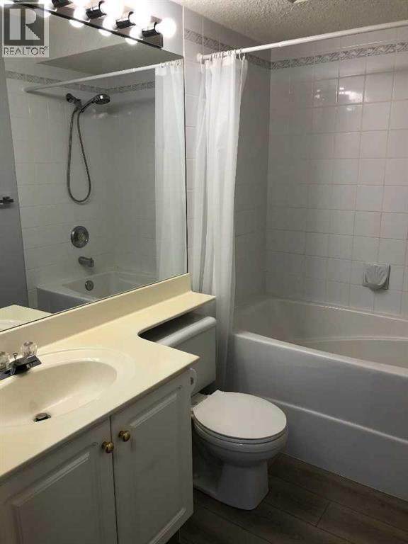 Single Family House for Sale in   Chaparral Ridge Drive SE Chaparral Calgary 