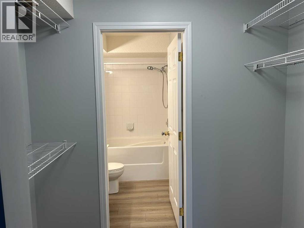 Single Family House for Sale in   Chaparral Ridge Drive SE Chaparral Calgary 