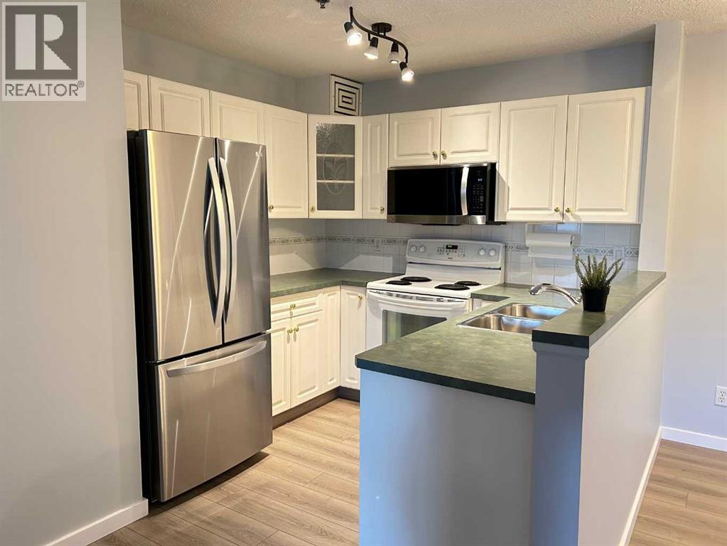 Single Family House for Sale in   Chaparral Ridge Drive SE Chaparral Calgary 