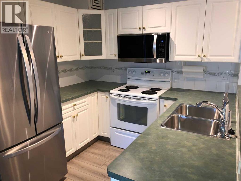 Single Family House for Sale in   Chaparral Ridge Drive SE Chaparral Calgary 