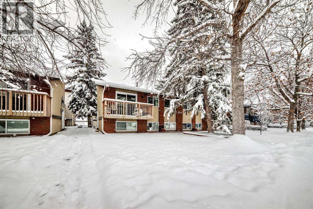 Single Family House Bi-level for Sale in    Avenue NW West Hillhurst Calgary 