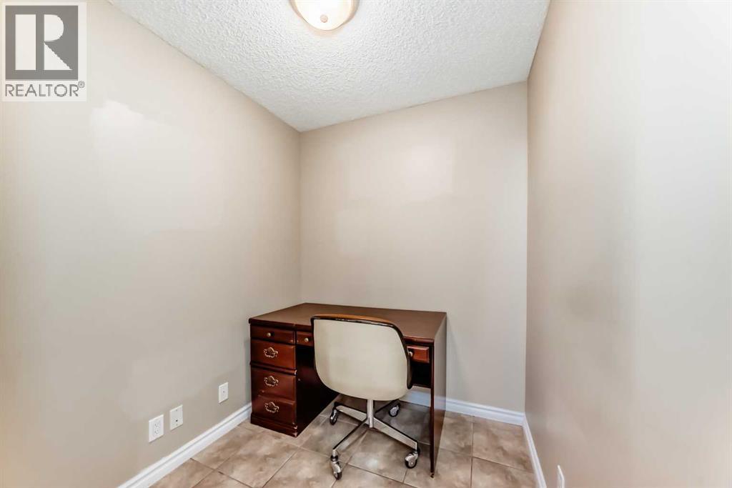 Single Family House for Sale in    Avenue NW Hounsfield Heights/Briar Hill Calgary 