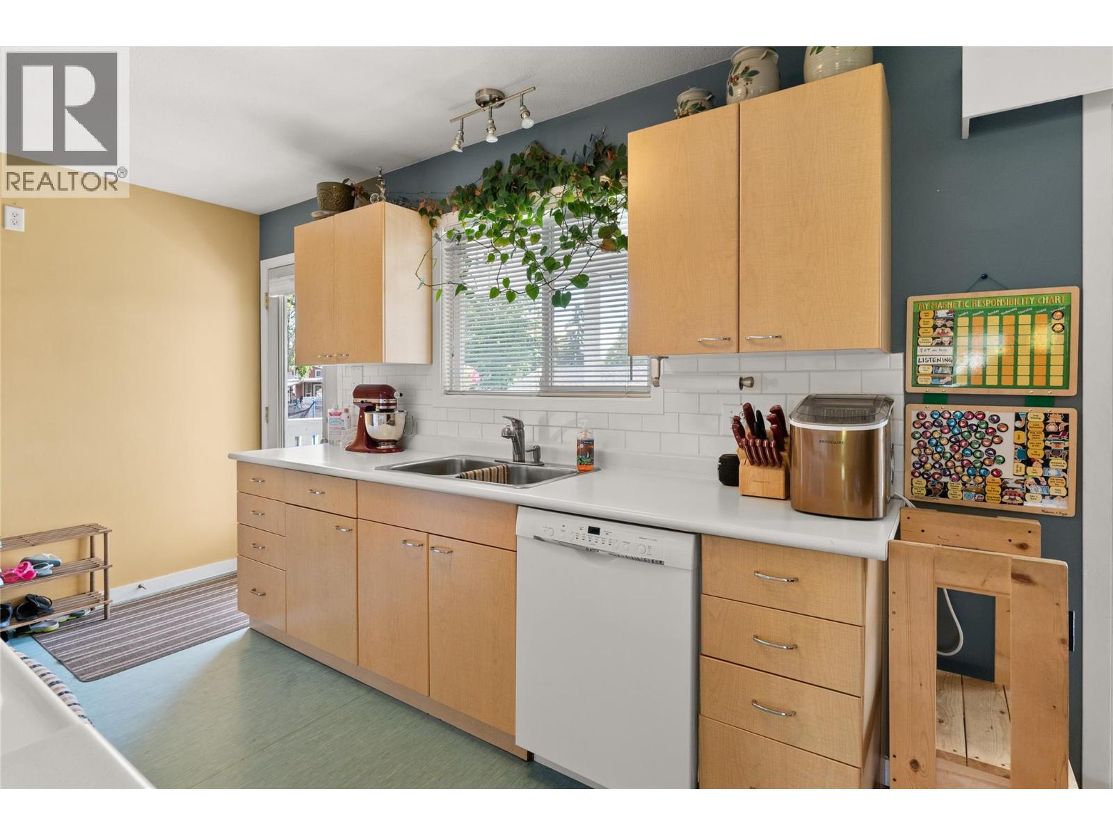  260 Gibbs Road, Kelowna