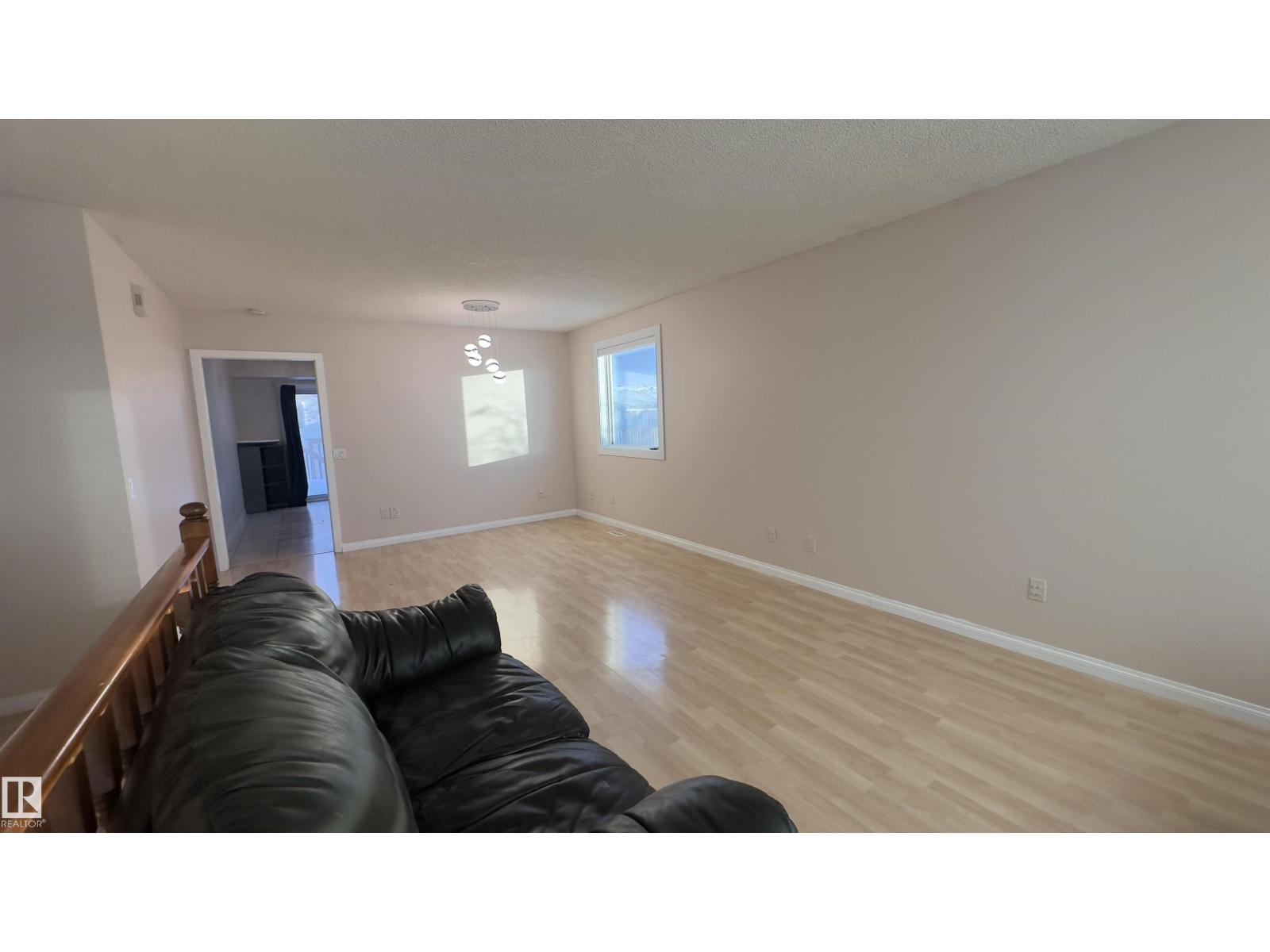 Single Family House Bi-level for Sale in   ST NW Edmonton 