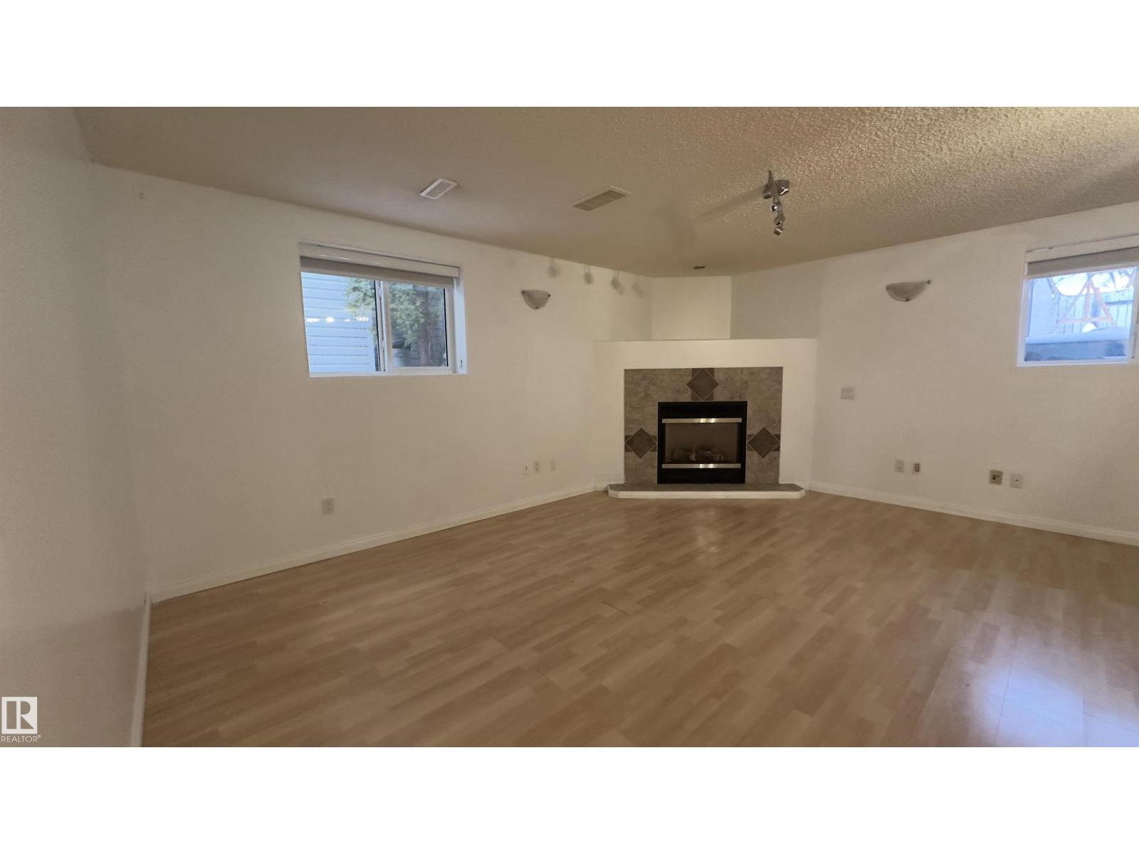 Single Family House Bi-level for Sale in   ST NW Edmonton 