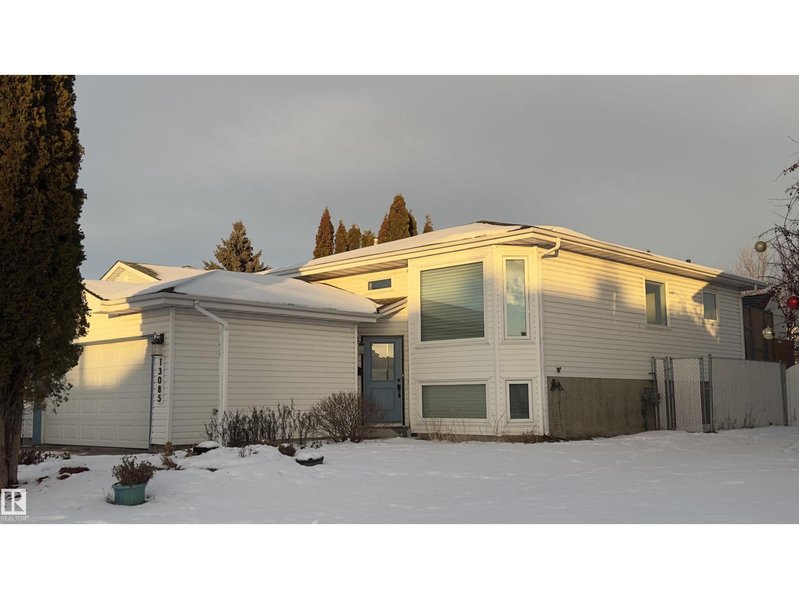 Single Family House Bi-level for Sale in   ST NW Edmonton 
