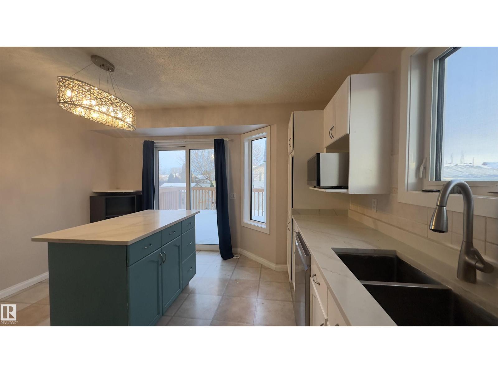Single Family House Bi-level for Sale in   ST NW Edmonton 