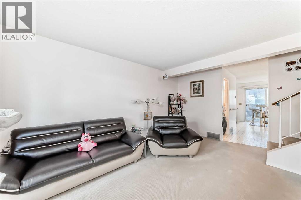 Single Family House for Sale in   Bermuda Drive NW Beddington Heights Calgary 