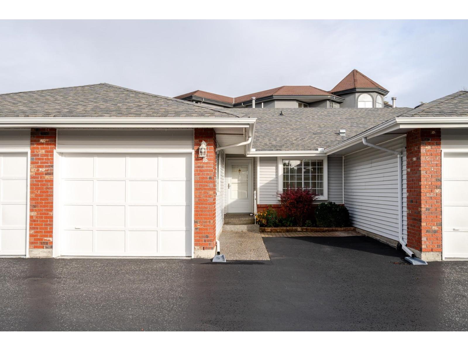 15 5365 205 STREET, Langley