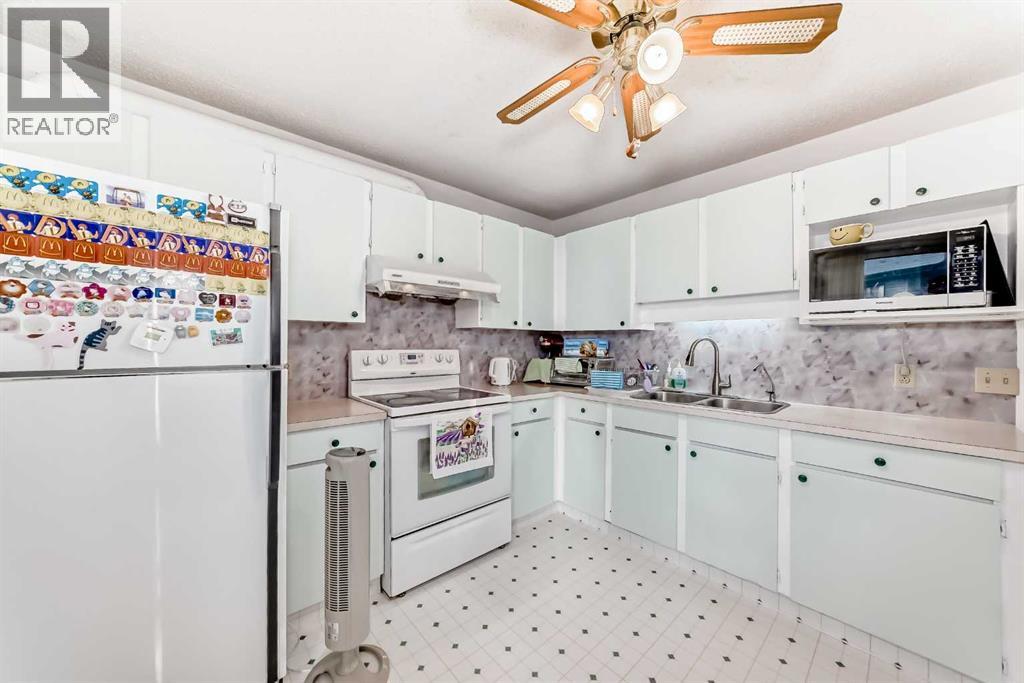 Single Family House for Sale in   Bermuda Drive NW Beddington Heights Calgary 