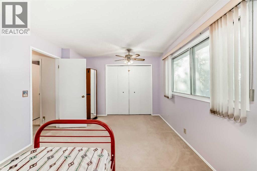 Single Family House for Sale in   Bermuda Drive NW Beddington Heights Calgary 