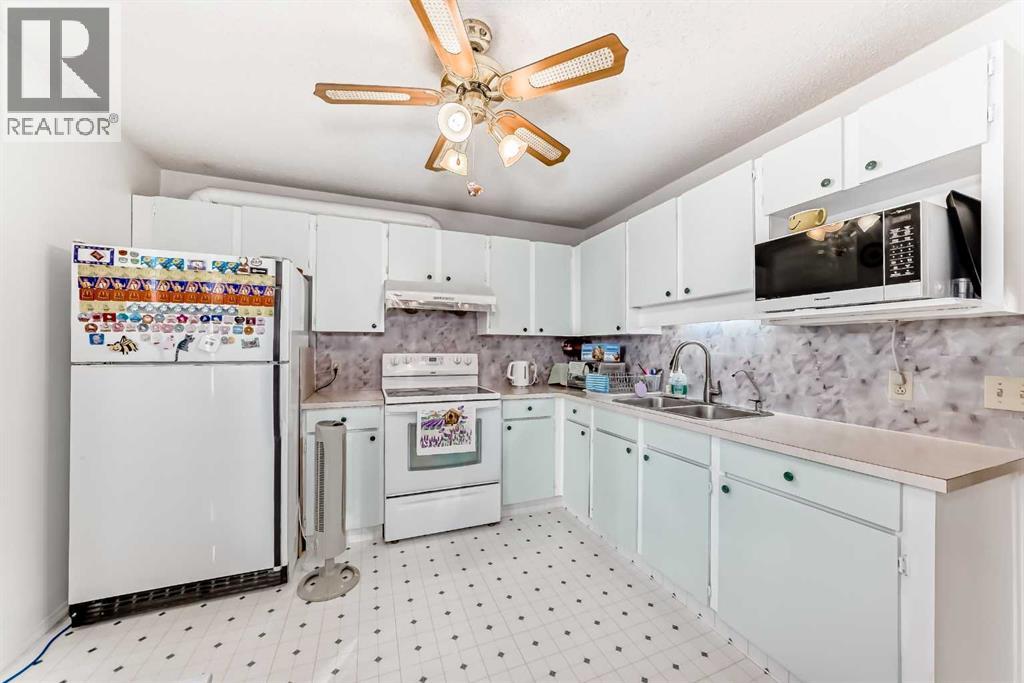 Single Family House for Sale in   Bermuda Drive NW Beddington Heights Calgary 