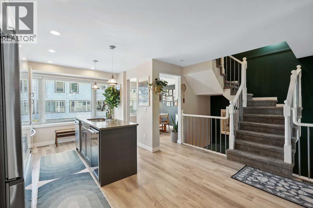 Single Family House for Sale in  Coachway Lane SW Coach Hill Calgary 