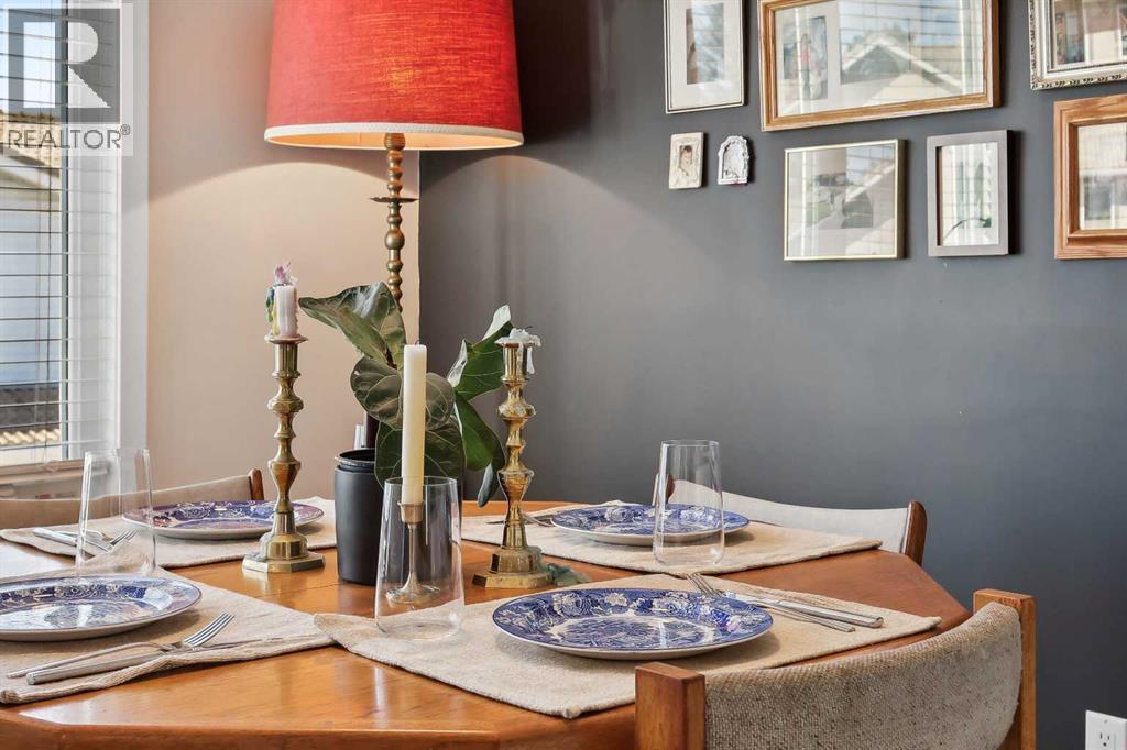 Single Family House for Sale in  Coachway Lane SW Coach Hill Calgary 