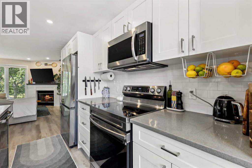 Single Family House for Sale in  Coachway Lane SW Coach Hill Calgary 