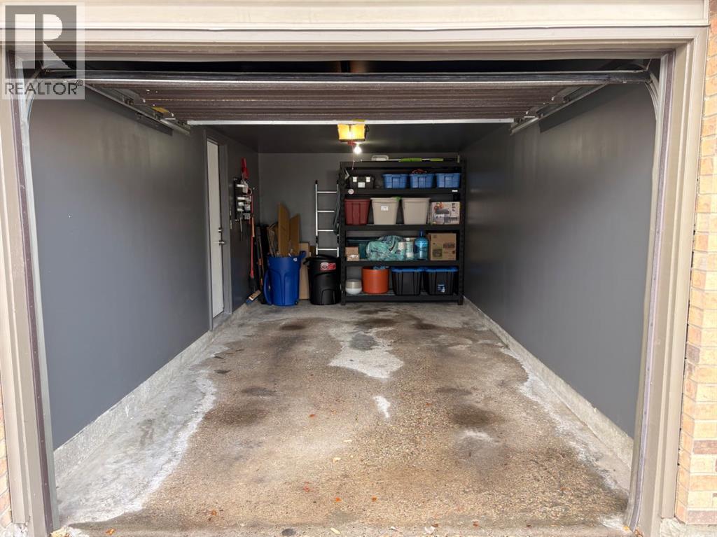 Single Family House for Sale in  Coachway Lane SW Coach Hill Calgary 