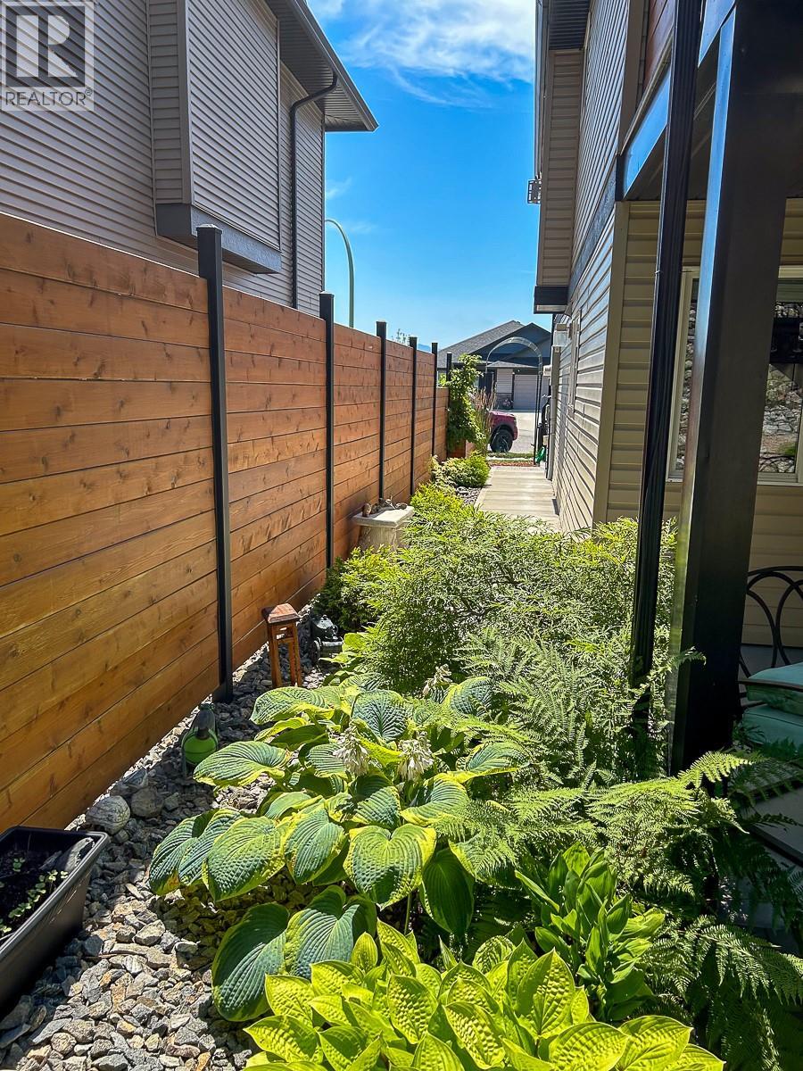  3166 Mustang Court, Kelowna