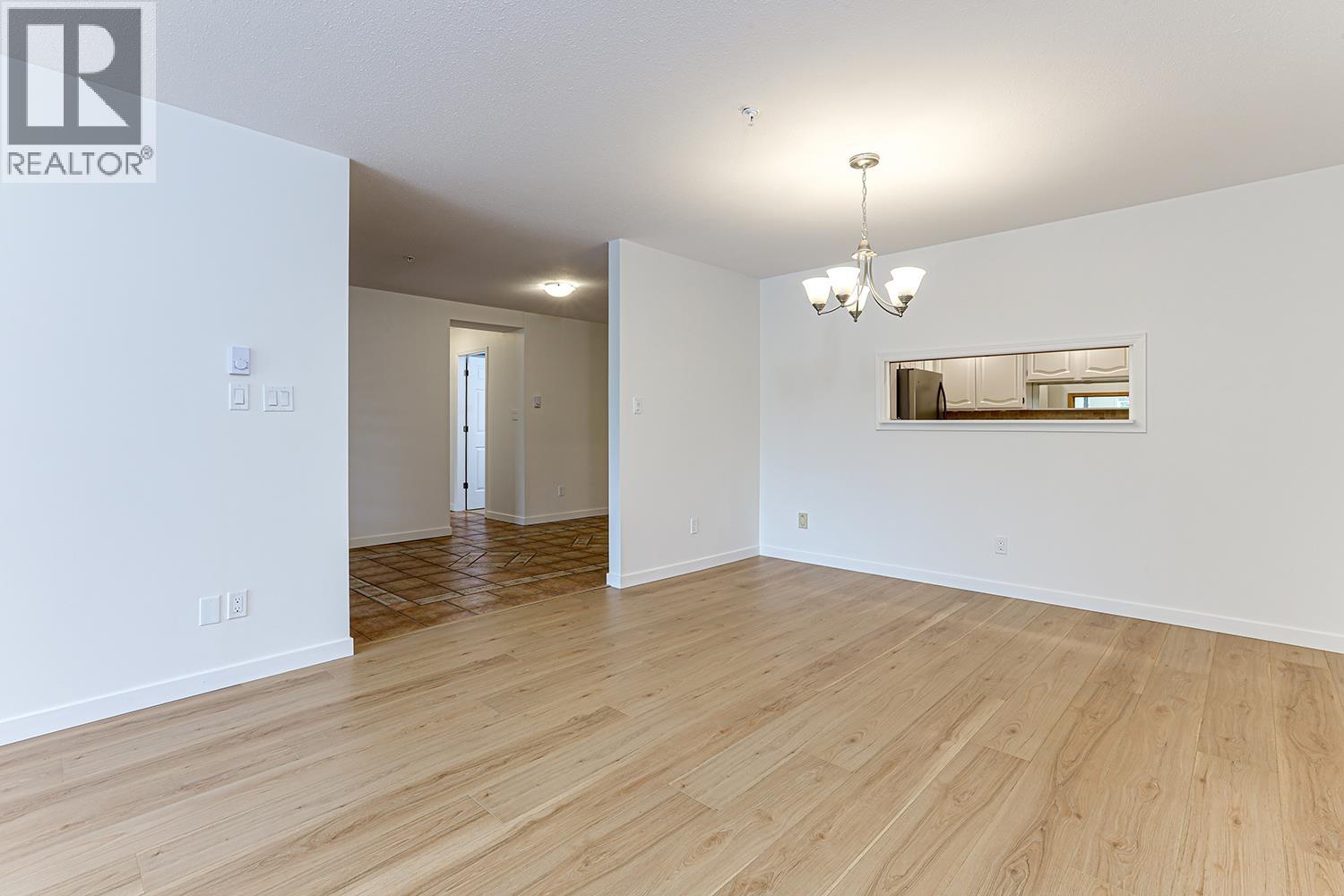 #201-1150 54A Street, Delta