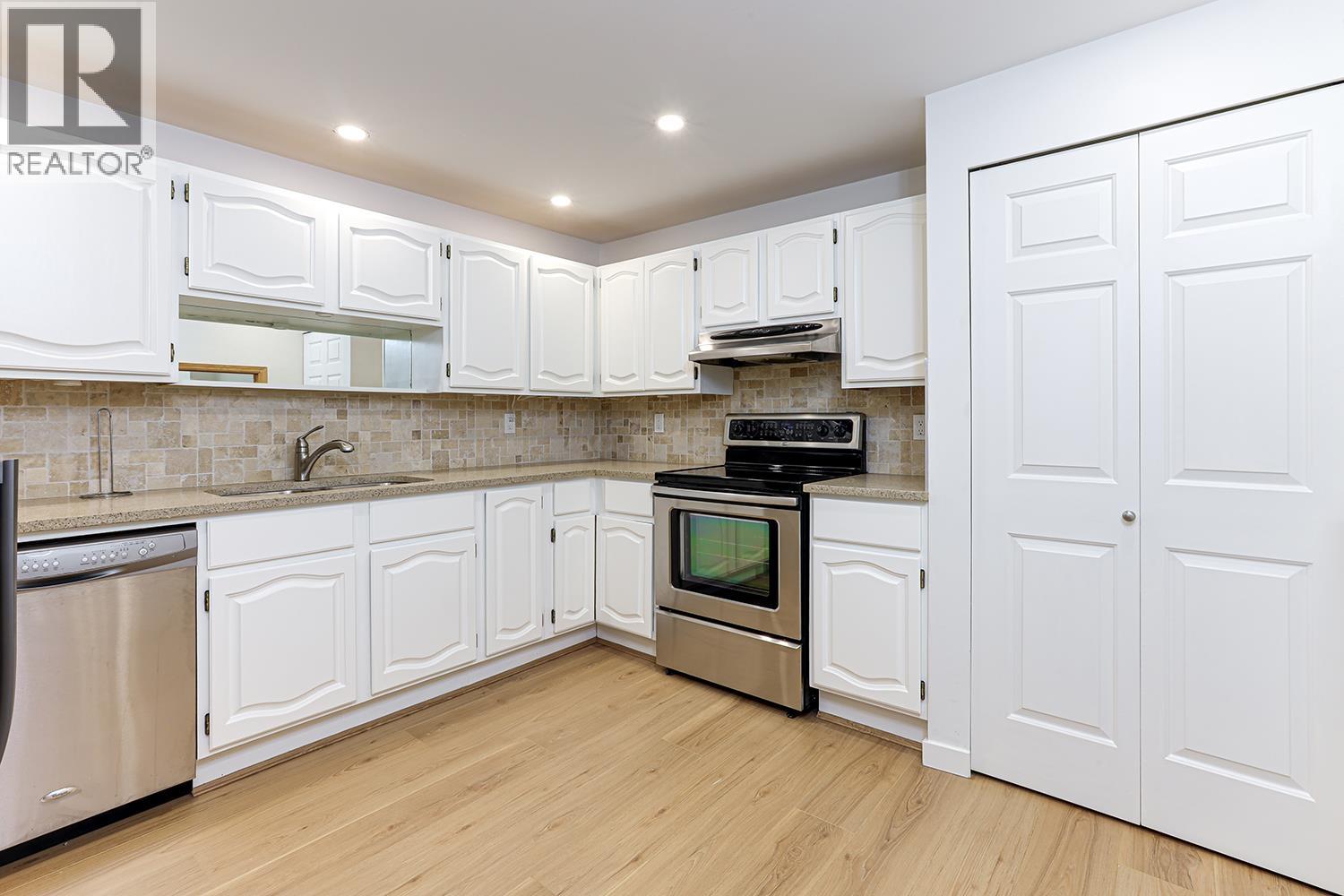 #201-1150 54A Street, Delta