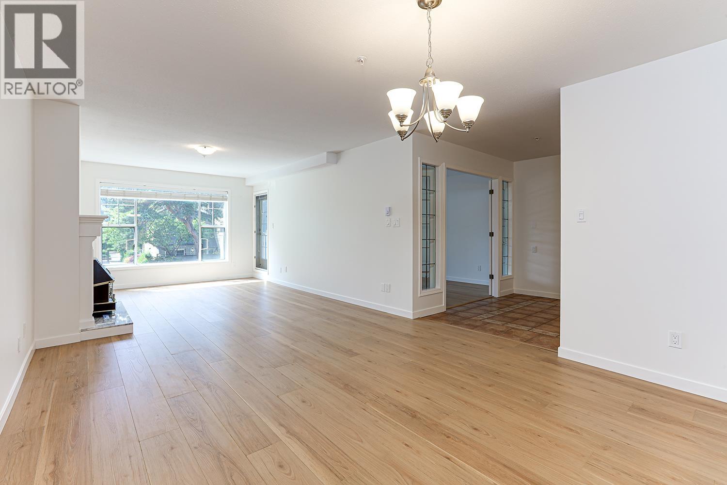 #201-1150 54A Street, Delta