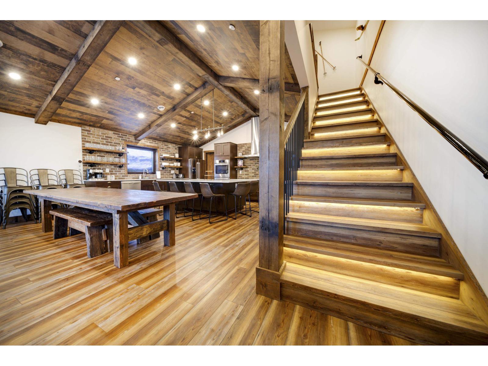 #1 20942 SNOWFLAKE CRESCENT, Mission