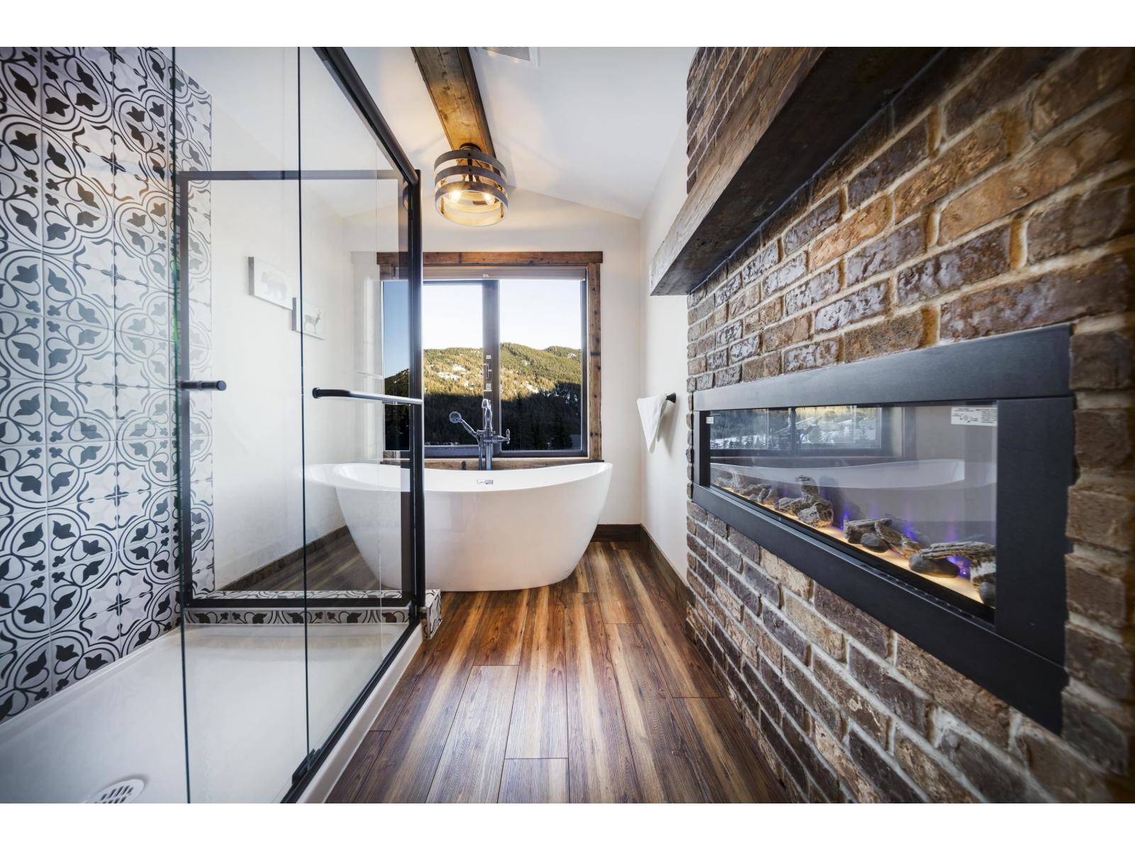 #1 20942 SNOWFLAKE CRESCENT, Mission