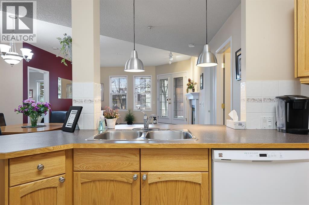 Single Family House for Sale in    Street SW Shawnee Slopes Calgary 