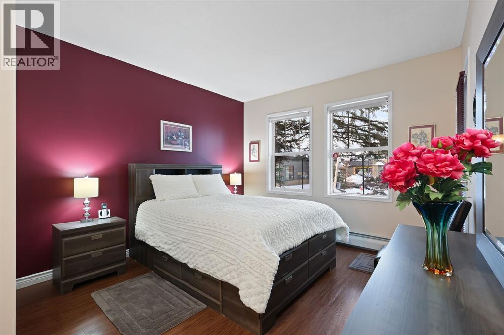 Single Family House for Sale in    Street SW Shawnee Slopes Calgary 