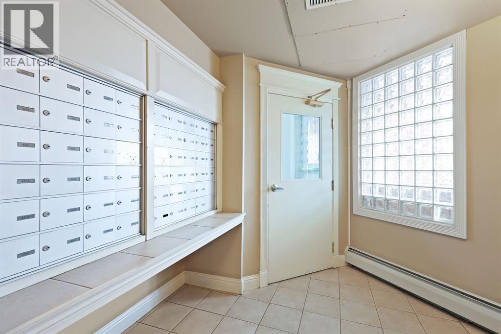 Single Family House for Sale in    Street SW Shawnee Slopes Calgary 