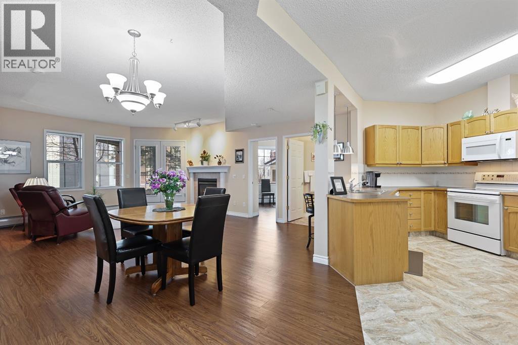 Single Family House for Sale in    Street SW Shawnee Slopes Calgary 