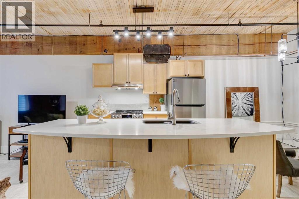 Single Family House Loft for Sale in    Avenue SW Beltline Calgary 