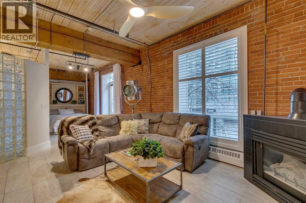 Single Family House Loft for Sale in    Avenue SW Beltline Calgary 