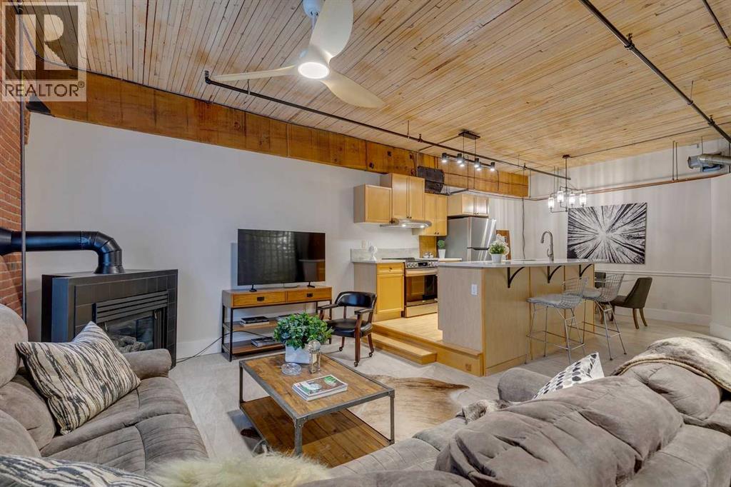 Single Family House Loft for Sale in    Avenue SW Beltline Calgary 