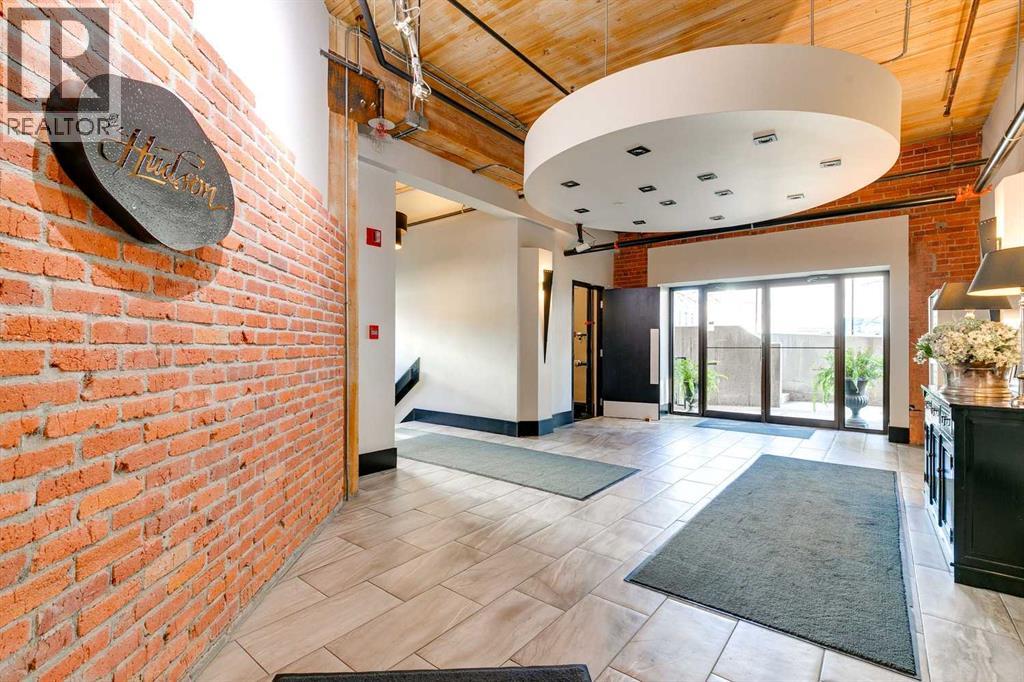 Single Family House Loft for Sale in    Avenue SW Beltline Calgary 