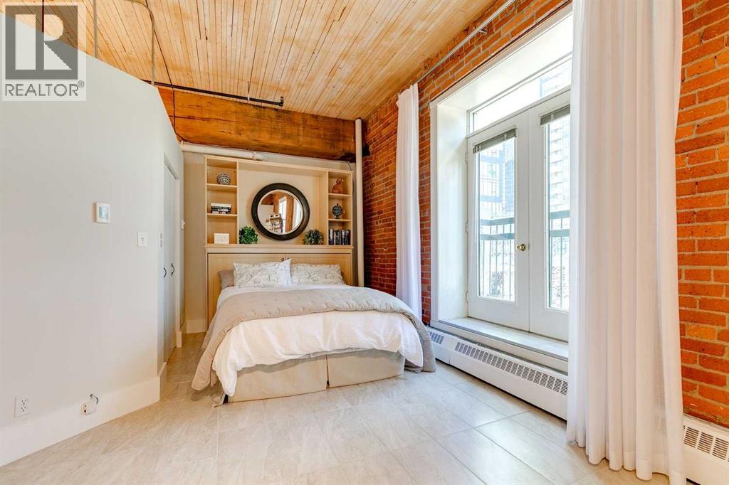 Single Family House Loft for Sale in    Avenue SW Beltline Calgary 