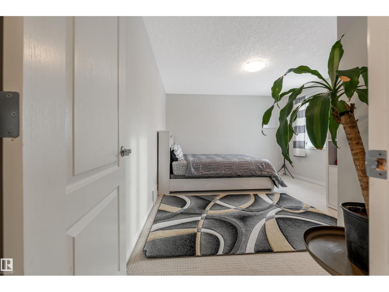 20524 58 AV NW, Edmonton